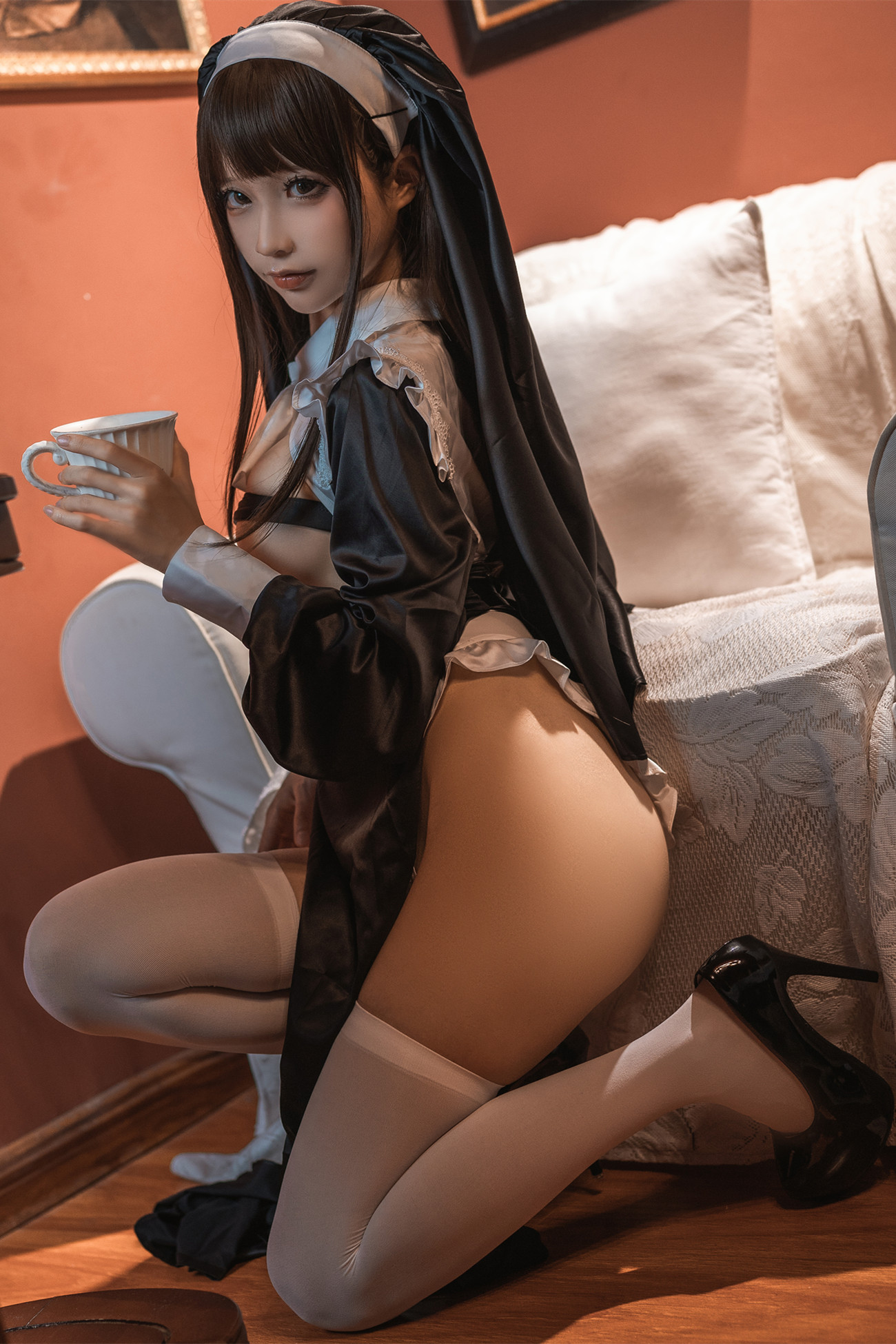 蠢沫沫 仆修女-COS世界