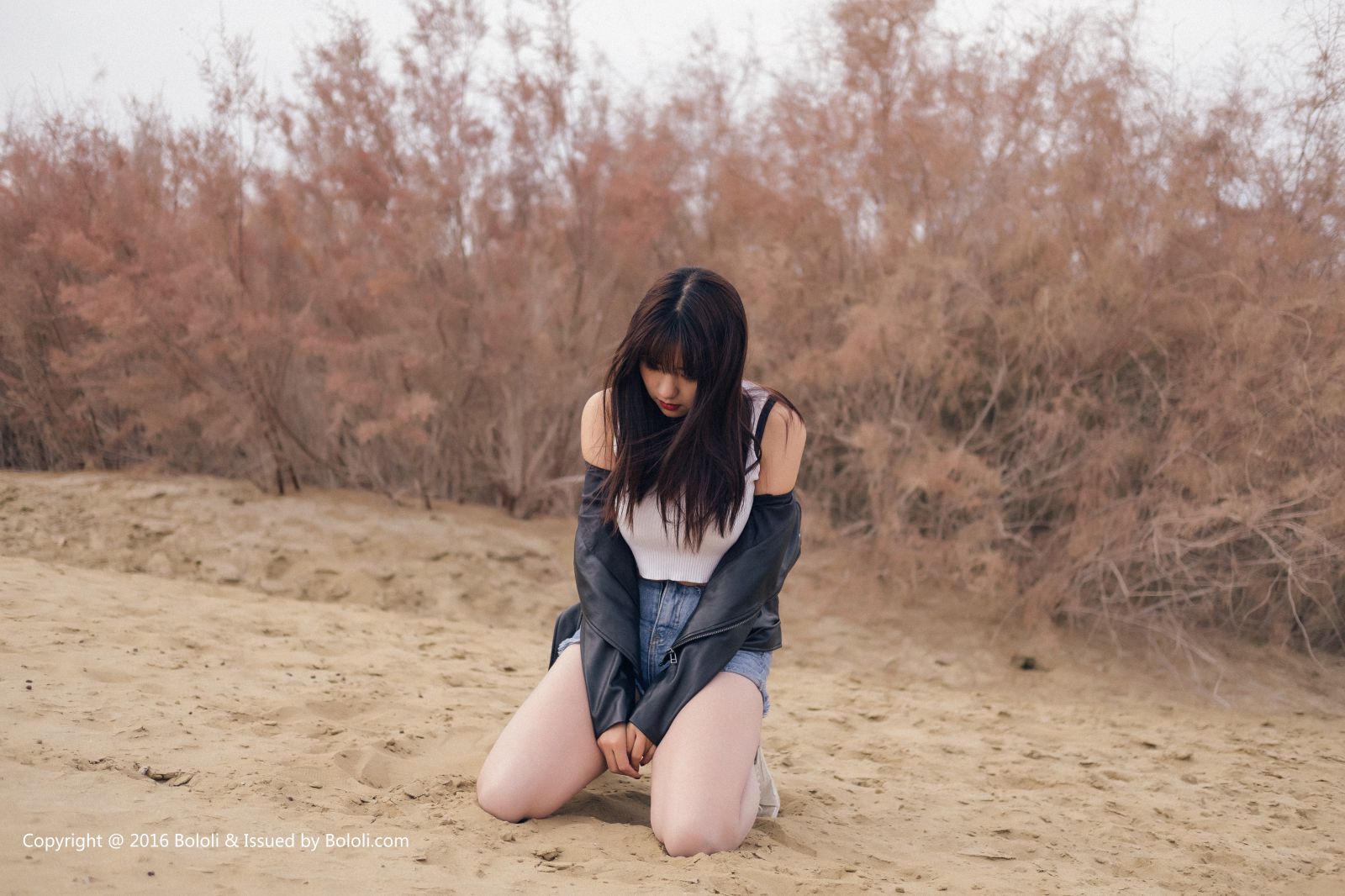 图片[5]-周闻 球球沙漠机车女-COS世界